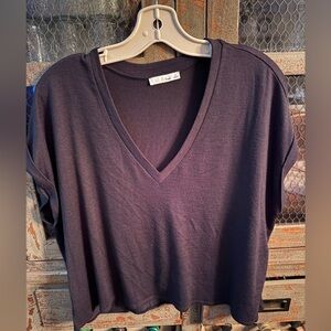 Wilfred Deep black V-Neck Short Sleeve Top